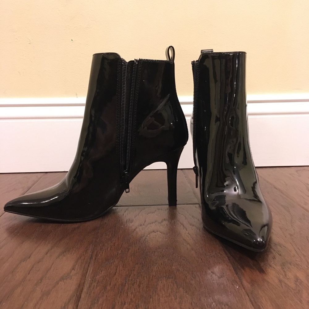 CLOSET CLOSING‼️ 🆕 3/$10 ✨ Forever 21 black boots